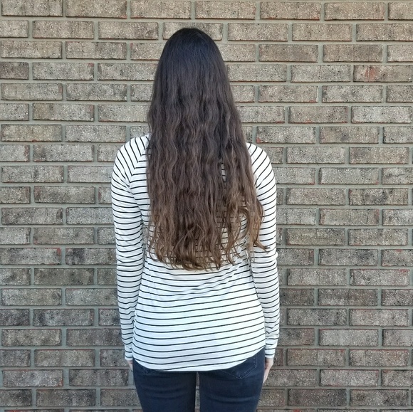 ▫️LAST ▫️The Basic Striped Tee - Picture 4 of 7